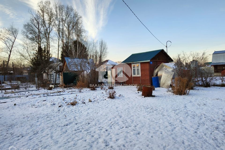 дом г Новосибирск снт Пенсионер 15, городской округ Новосибирск фото 1