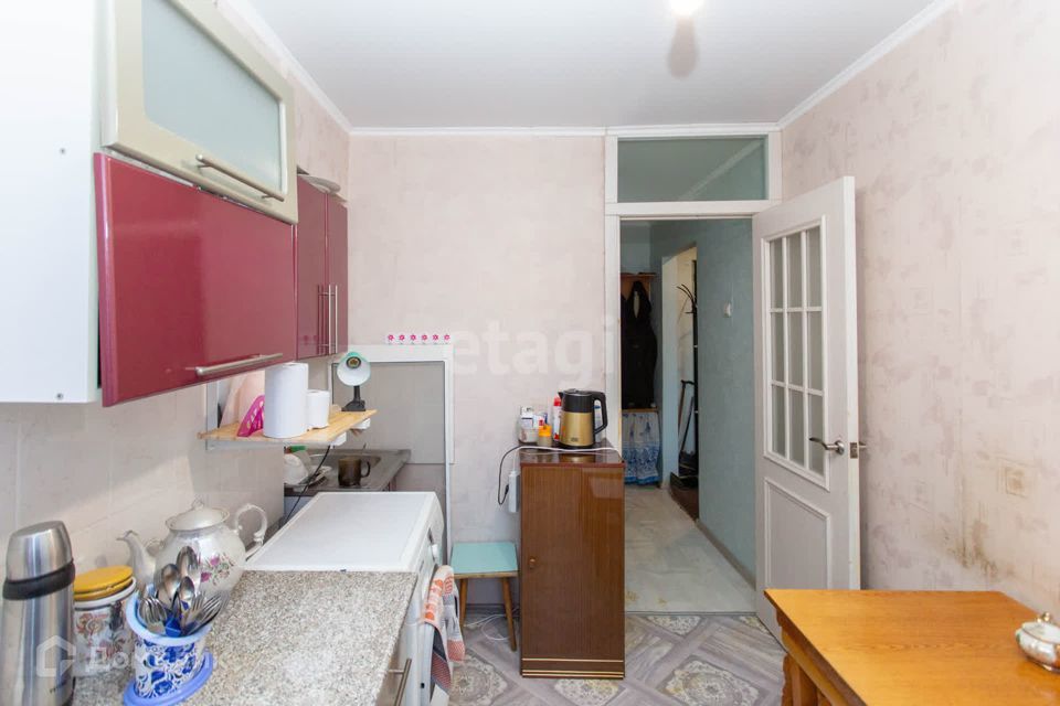 квартира г Тобольск 6-й микрорайон, 37, Тобольский район фото 6