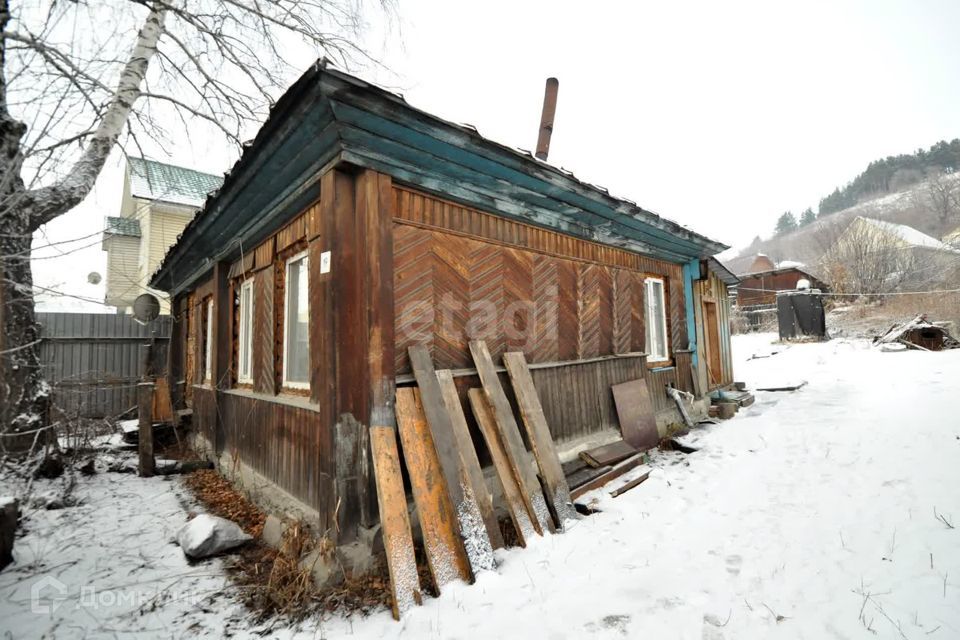 дом г Горно-Алтайск городской округ Горно-Алтайск, улица Павла Кучияк фото 2