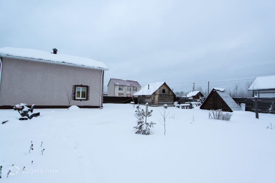 дом г Нягань городской округ Нягань, Городская площадь фото 3