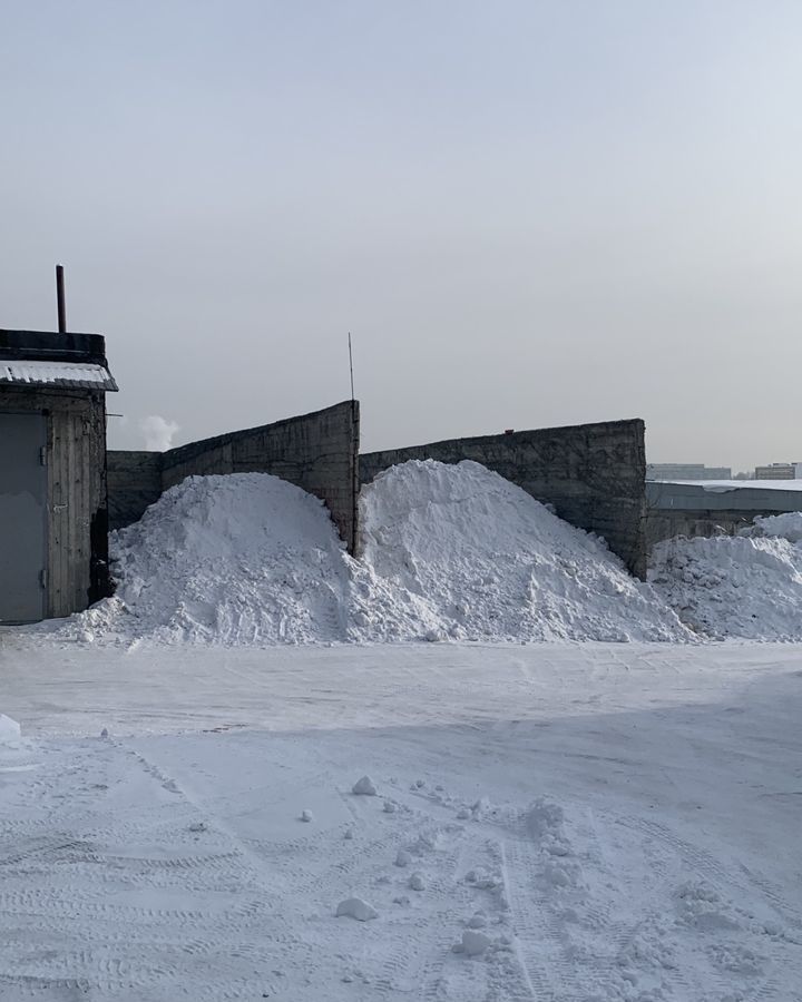 гараж г Новокузнецк р-н Новоильинский пр-кт Авиаторов 15а/3 фото 2