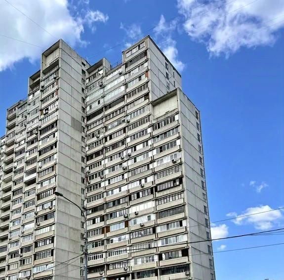 квартира г Москва метро Южная ул Кировоградская 8к/3 фото 1