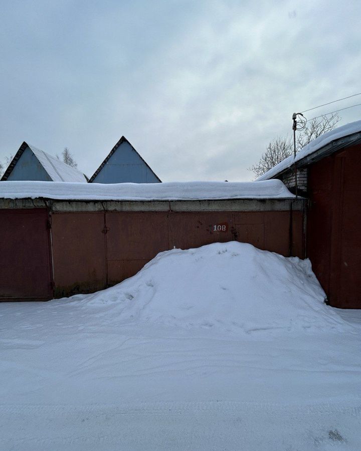 гараж р-н Кировский п Мга пр-кт Комсомольский Мгинское городское поселение, городской пос. Мга фото 1