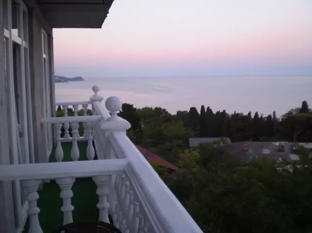 г Алупка ул Западная 12е фото