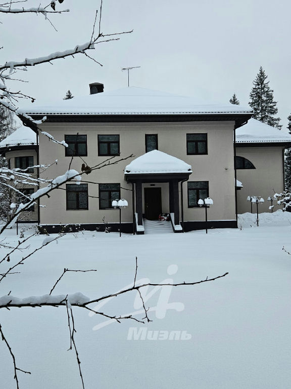 дом городской округ Одинцовский с Жаворонки Жаворонки с. Катлуженка ул., 11 фото 1