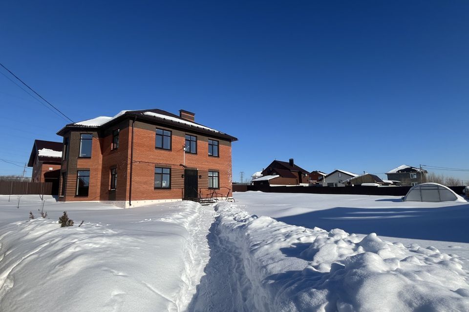 дом г Кинель пгт Усть-Кинельский городской округ Кинель, микрорайон Студенцы фото 2