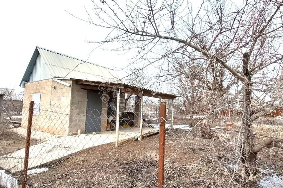 дом г Волжский снт Лилия ул Малиновая городской округ Волжский фото 1