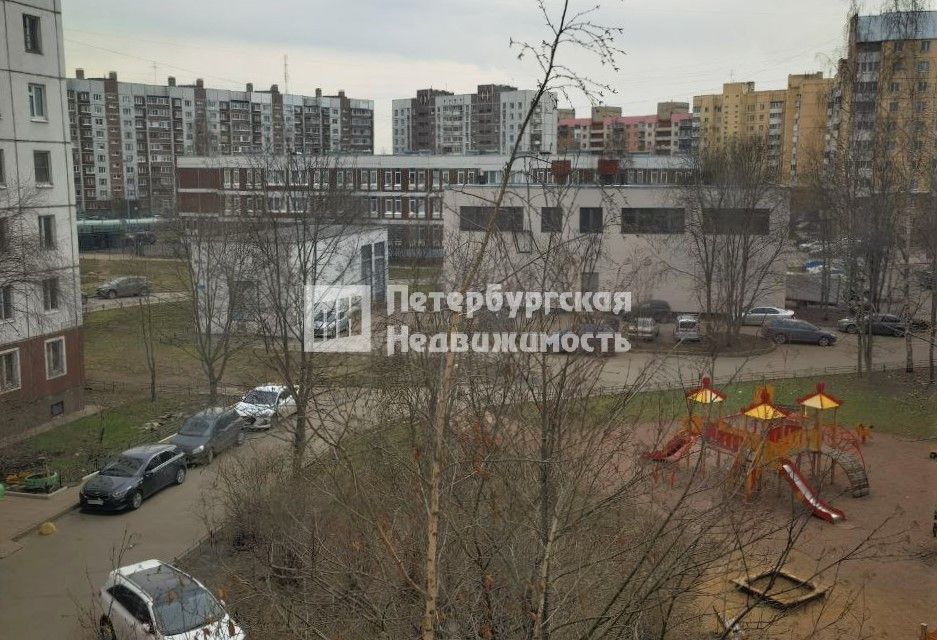 квартира г Санкт-Петербург пр-кт Большевиков 26к/1 Невский район фото 8