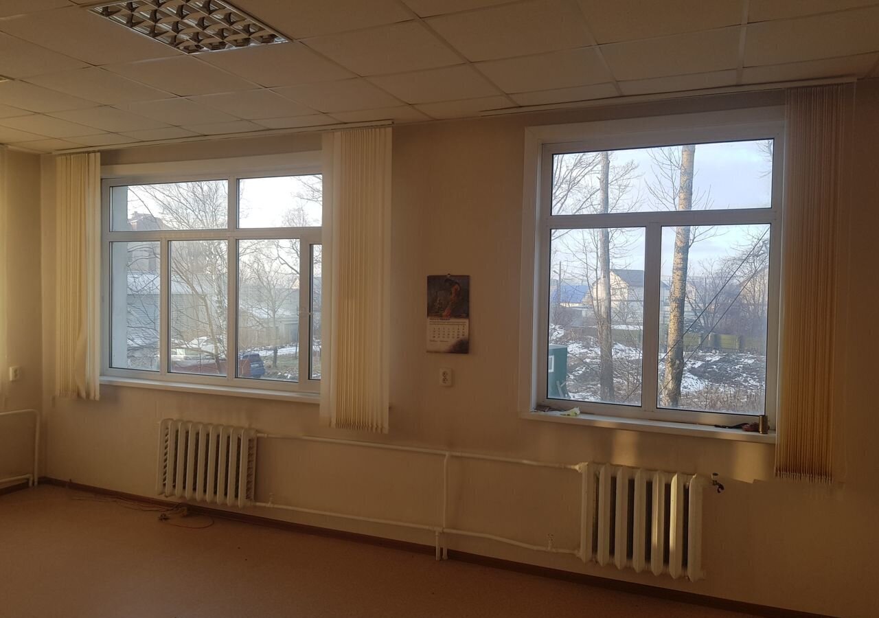 офис г Южно-Сахалинск ул Имени Александра Матросова 26 фото 1