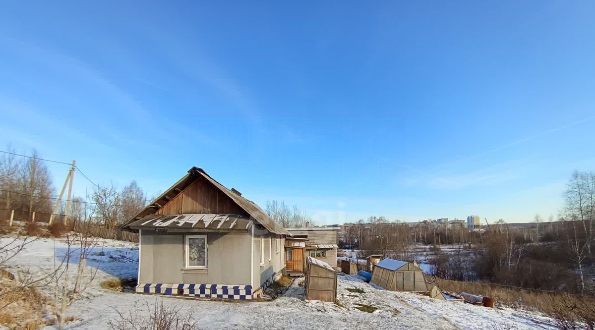 Продам дом на улице Дачной в Рудничном районе рп Кедровка в городе Кемерово  жилрайон 34.0 м² на участке 17.0 сот 1400000 руб база Олан ру объявление  118305045