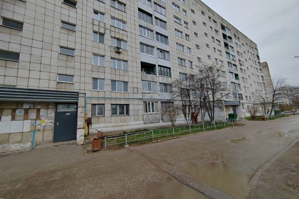 квартира г Краснокамск ул Комарова 9 Краснокамский городской округ фото 1