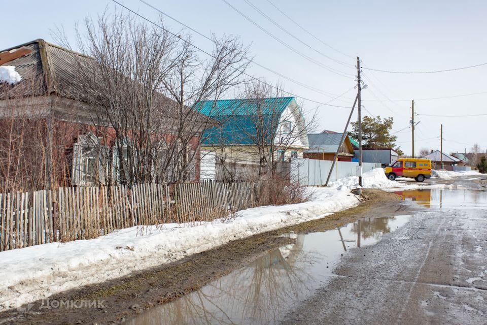 земля р-н Тобольский д Ломаева ул Центральная 11 фото 2