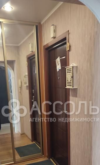 квартира г Омск п Чкаловский р-н Октябрьский ул 50-летия ВЛКСМ 14 фото 2