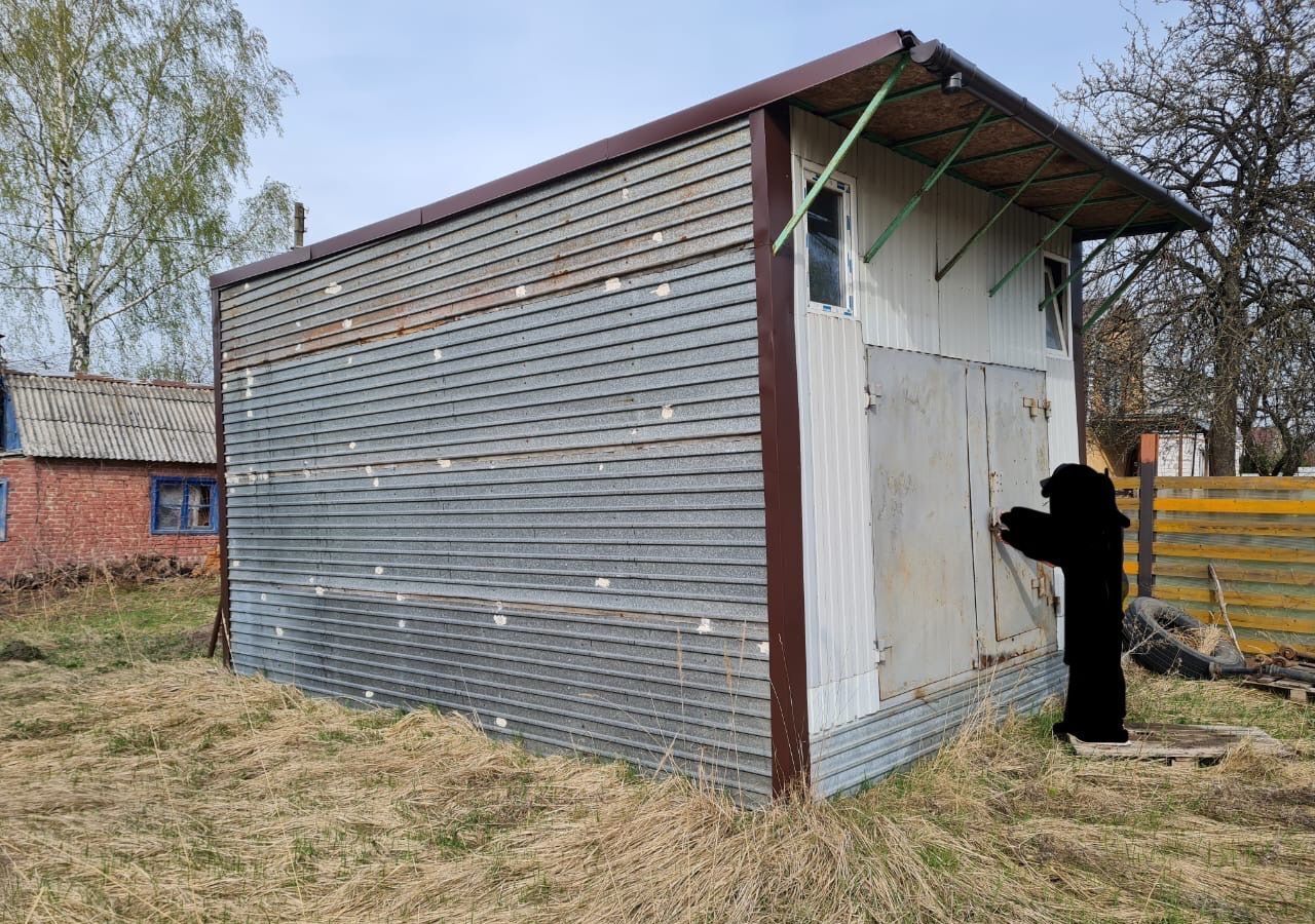 Продам металлический гараж на площади Красной в Центральном районе в городе  Курске 30.0 м² 485000 руб база Олан ру объявление 119222767