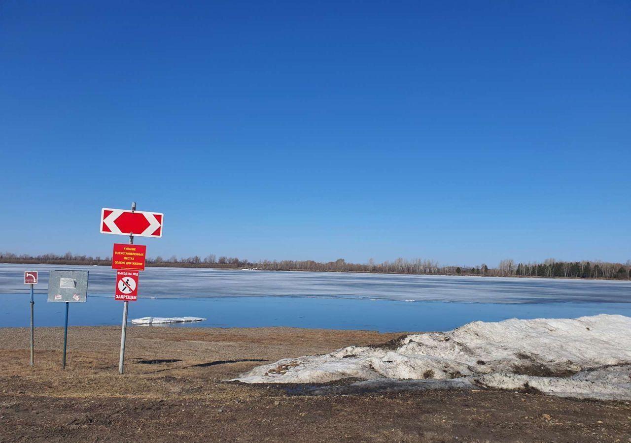 гараж р-н Шегарский п Победа ул Октябрьская 1 Мельниково фото 3