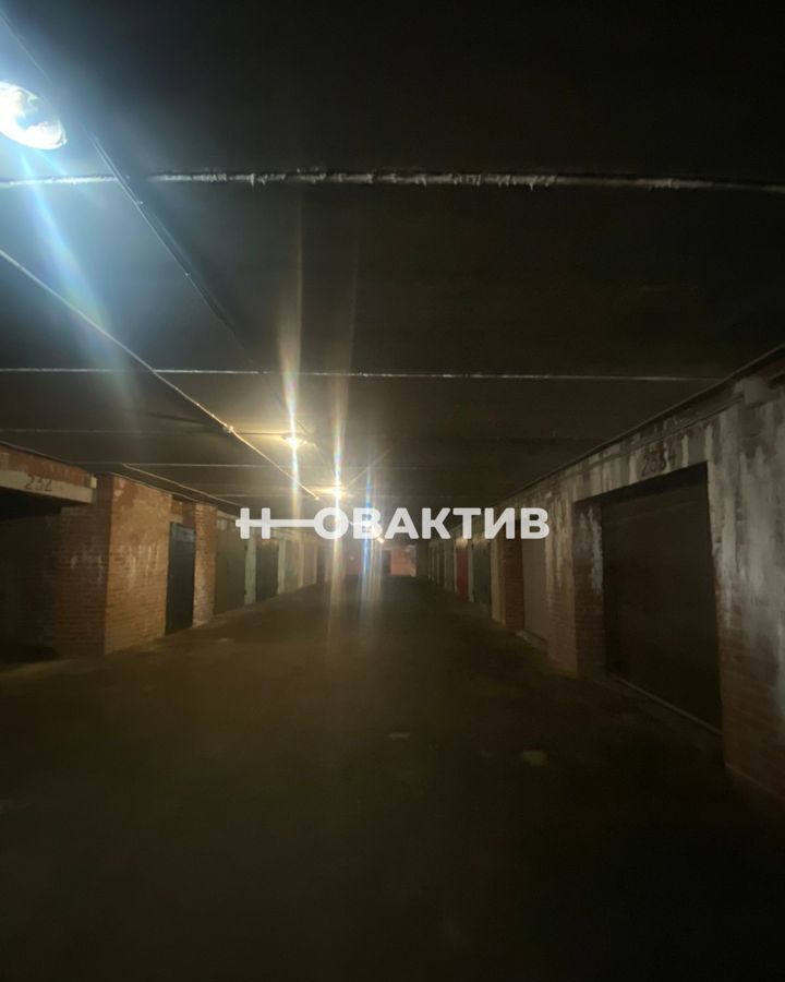 гараж г Новосибирск Золотая Нива ул Есенина 12/3 фото 7