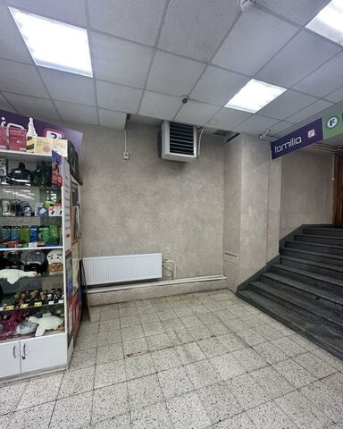 торговое помещение метро Ленинский Проспект дом 136 фото