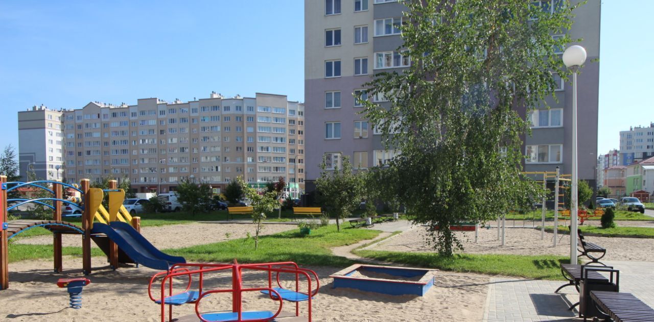 квартира г Калининград р-н Ленинградский ул Беловежская 7 фото 1