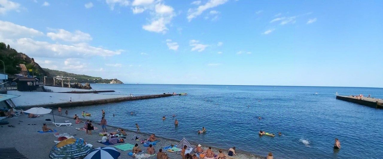 квартира г Алушта пгт Партенит ул Партенитская 12 фото 11