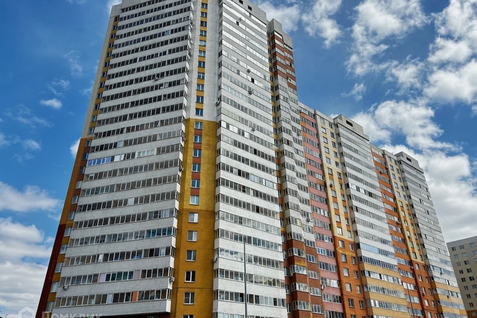 квартира г Екатеринбург ул Рощинская 44 Екатеринбург, муниципальное образование фото 1