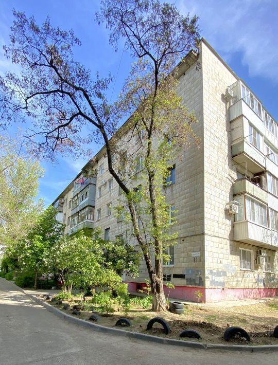 квартира г Волгоград р-н Краснооктябрьский ул им. генерала Ватутина 10 фото 1