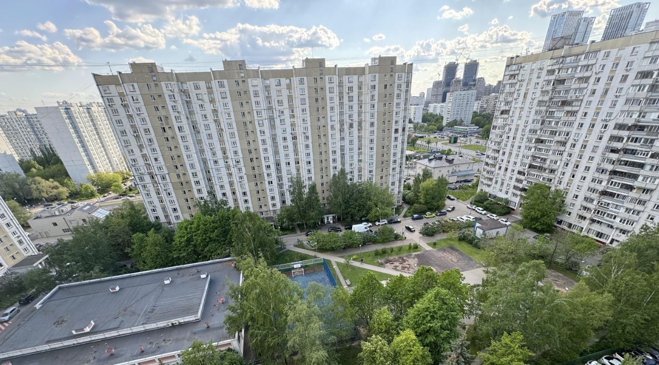 квартира г Москва метро Раменки пр-кт Мичуринский 31к/2 фото 2