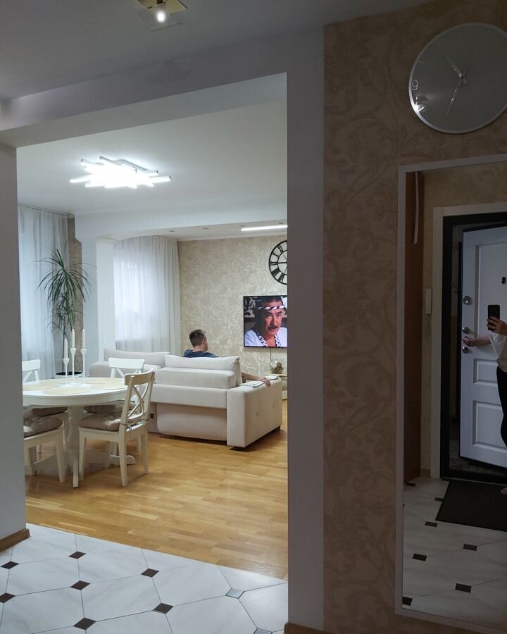 квартира г Барнаул р-н Железнодорожный ул Молодежная 30 фото 2