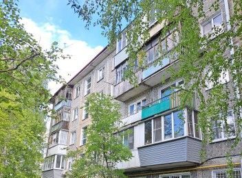 квартира г Омск р-н Ленинский ул Калинина 10 фото 12