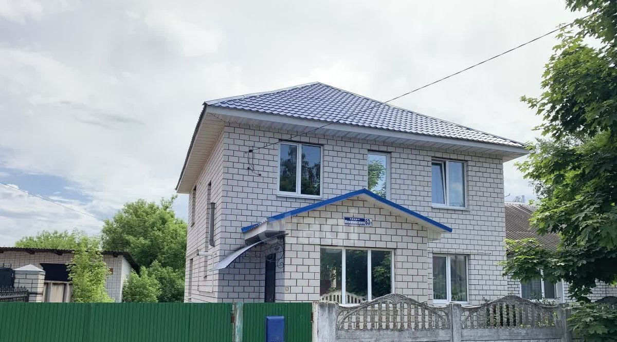 Продам дом на улице Менжинского в Фокинском районе в городе Брянске 130.0  м² на участке 4.0 сот 7900000 руб база Олан ру объявление 121770033