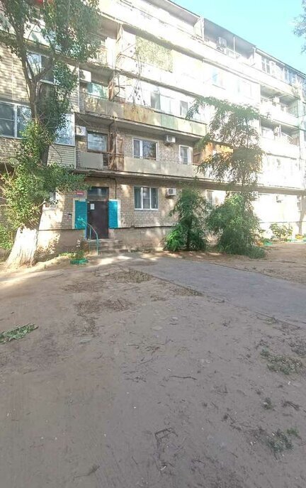 квартира г Астрахань ул Тренева 23 фото 1