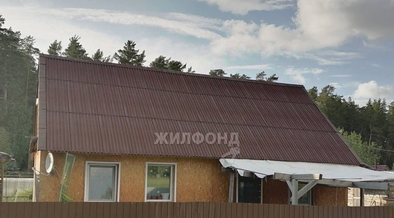 Продам дом на улице Клубной в поселке Мохнатушке в городе Барнауле 33.0 м²  на участке 12.0 сот этажей 1 2600000 руб база Олан ру объявление 122758630