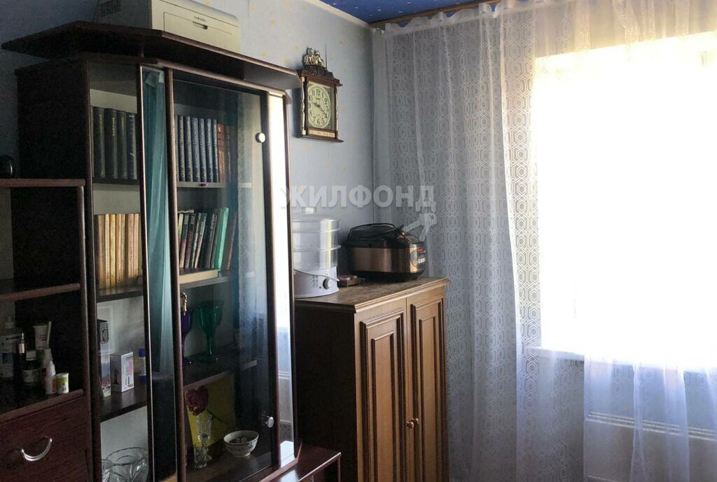 квартира г Тольятти р-н Автозаводский ул Автостроителей 12 фото 3