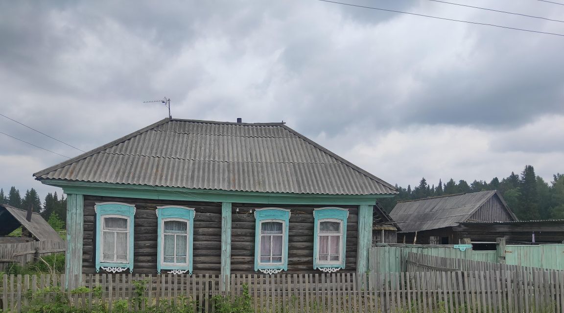 дом р-н Тарский с Баженово ул Центральная Мартюшевское с/пос фото 1