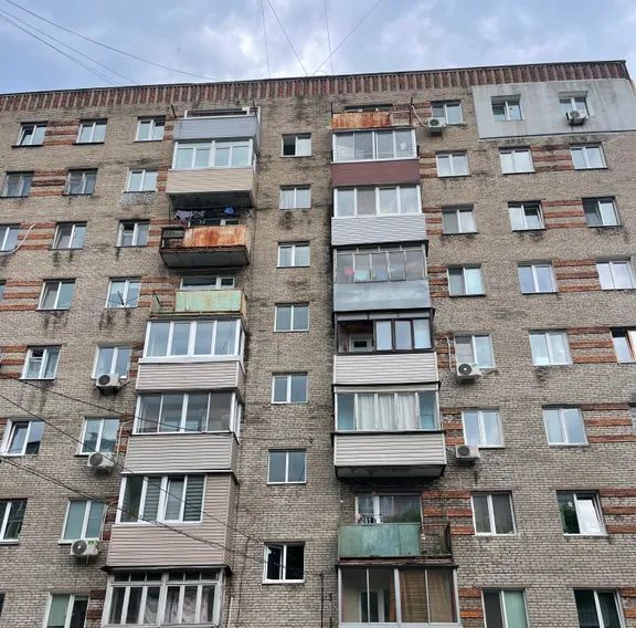 квартира г Владивосток р-н Ленинский ул Уткинская 30 фото 2