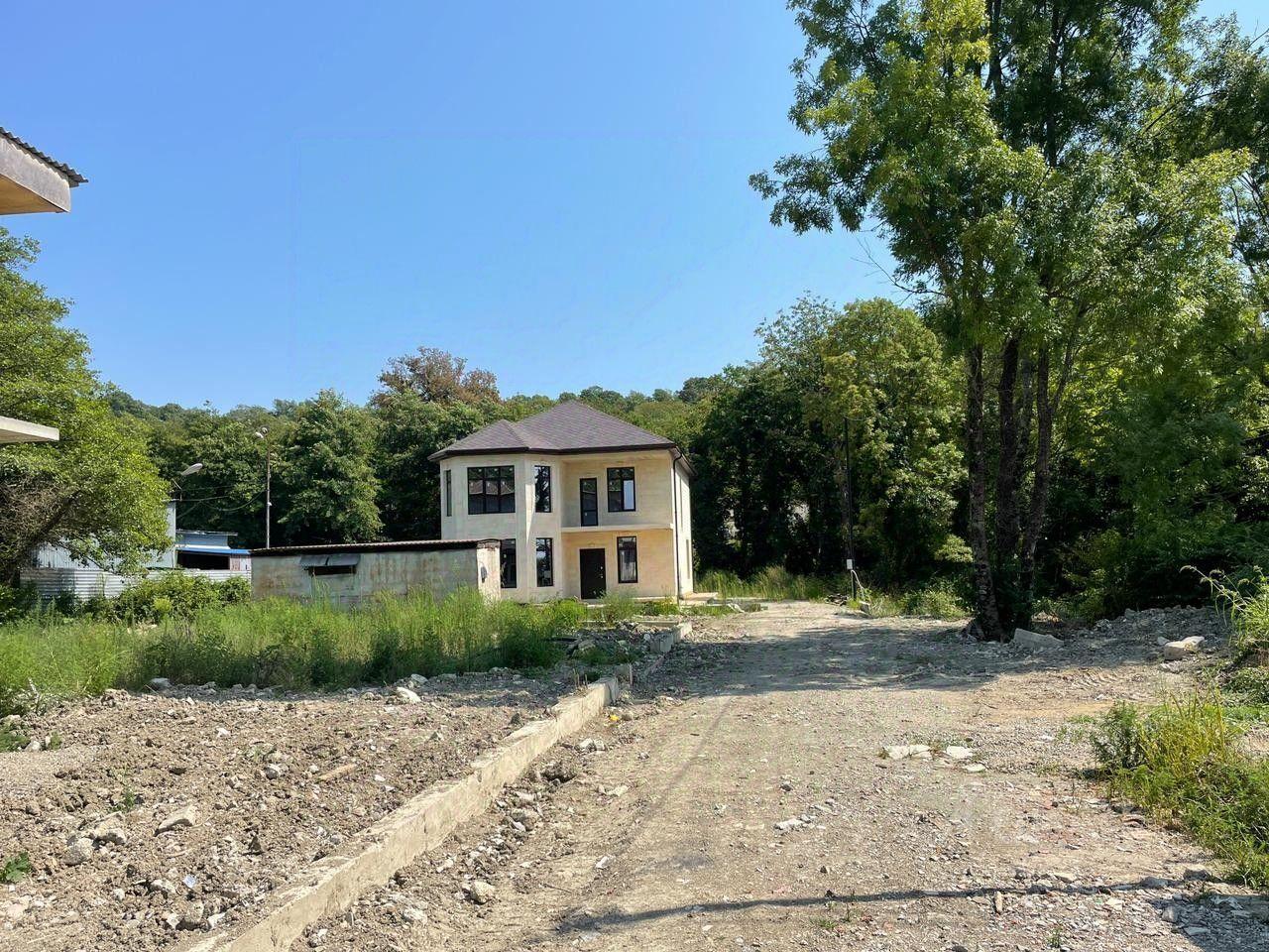 Продам дом на улице Енисейской в районе Лазаревском в городе Сочи  Лазаревский район 170.0 м² на участке 5.0 сот 14000000 руб база Олан ру  объявление 123221035