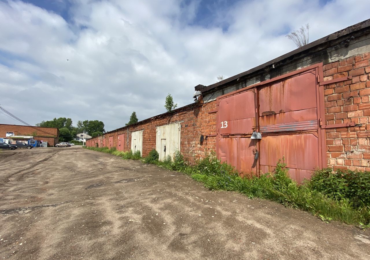 Продам кирпичный гараж на улице Рабочей 19 в городе Грязовце в районе  Грязовецком 30.0 м² 350800 руб база Олан ру объявление 123392006