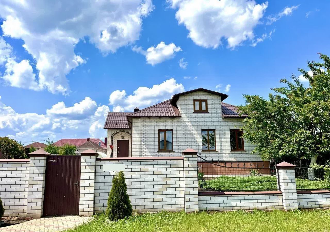 Продам дом на улице Дениса Зуева 26 Юго-Западный-2.1 Западный в городе  Белгороде Западный округ 98.0 м² на участке 15.0 сот этажей 1 10900000 руб  база Олан ру объявление 123450549