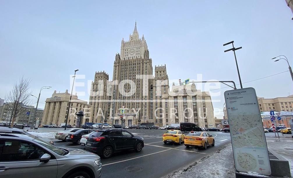 торговое помещение г Москва метро Смоленская ул Смоленская 3 фото 4