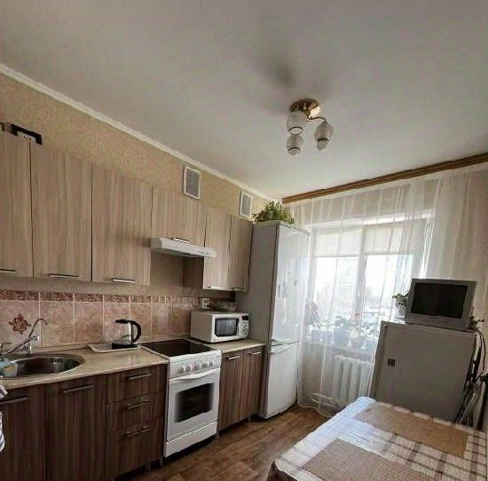 квартира г Тольятти р-н Автозаводский ул Фрунзе 10 фото 10