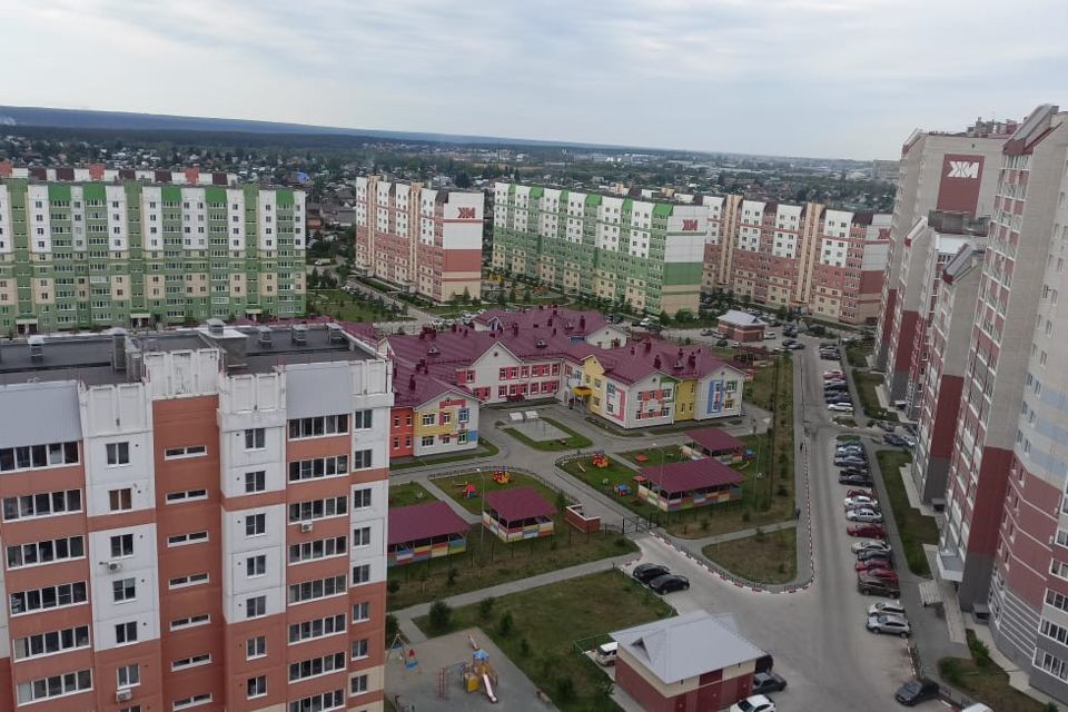 квартира г Барнаул р-н Индустриальный ул Власихинская 103 муниципальное образование Барнаул фото 1
