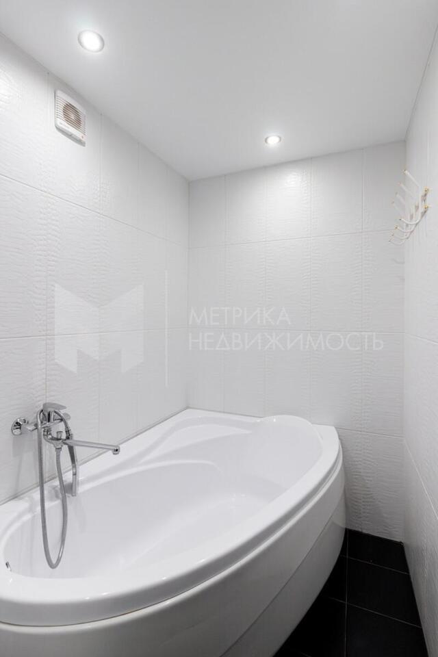 квартира г Тюмень ул Циолковского 15 Центральный административный округ фото 27