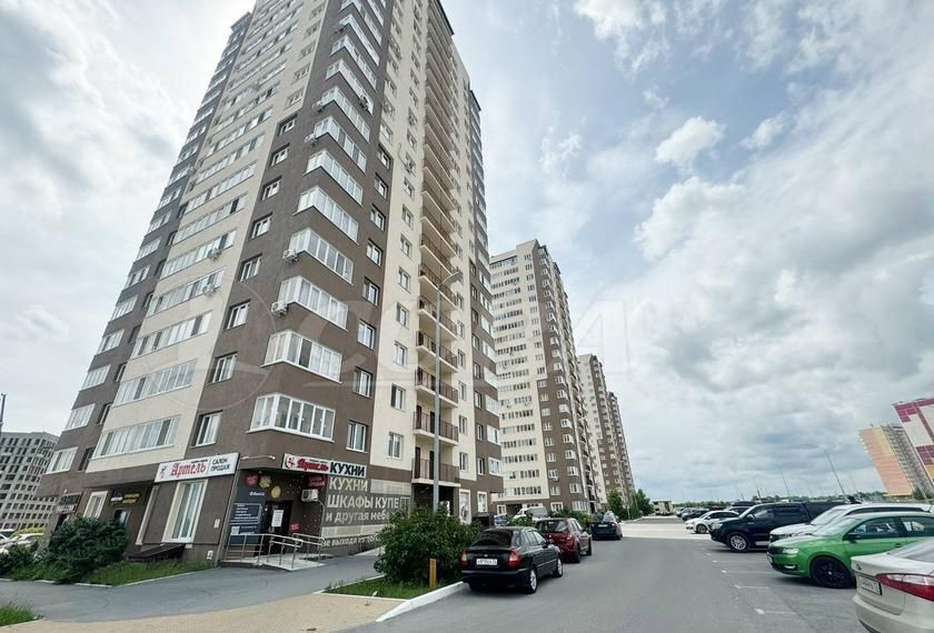 квартира г Тюмень р-н Калининский ул Фармана Салманова 10 фото 9