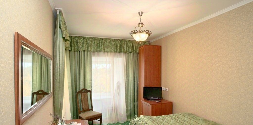 комната г Ломоносов наб Сидоровского канала 3 р-н Петродворцовый фото 3