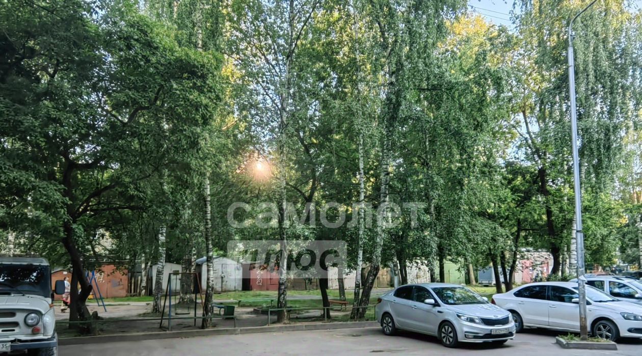 Продам трехкомнатную вторичку на улице Яшина 9 в городе Вологде 63.0 м²  этаж 5/5 5300000 руб база Олан ру объявление 124356125