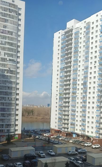 квартира г Красноярск р-н Свердловский ул Карамзина 12 фото 1