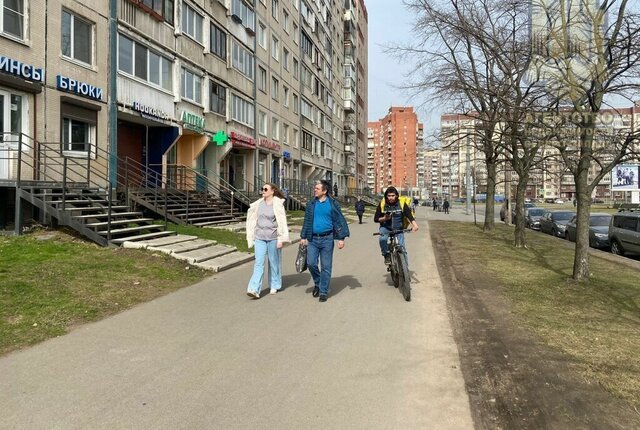 метро Комендантский Проспект ул Уточкина 6к/1 округ Озеро Долгое фото