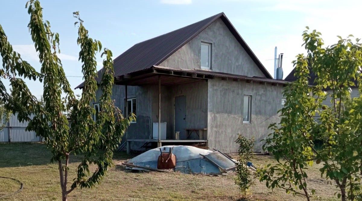 дом г Волгоград р-н Советский б-р Сиреневый фото 3