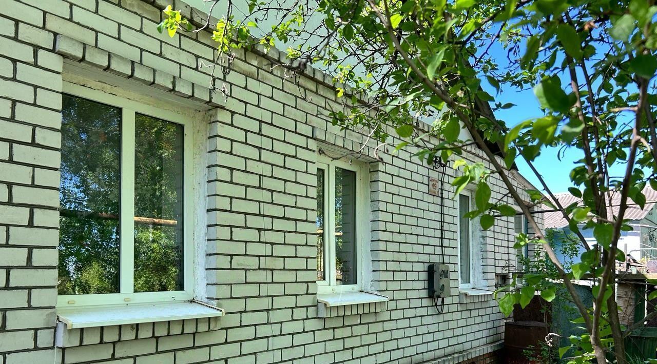 Продам дом на улице Агрегатная 1-я в Железнодорожном районе в городе Курске  56.0 м² на участке 598.0 сот этажей 1 4200000 руб база Олан ру объявление  124843670