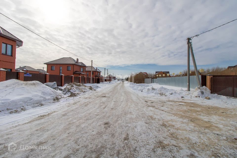 дом г Тюмень проезд Футбольный городской округ Тюмень фото 9