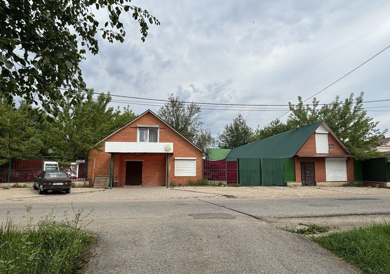 офис р-н Кировский г Киров ул Бебеля 2 фото 1